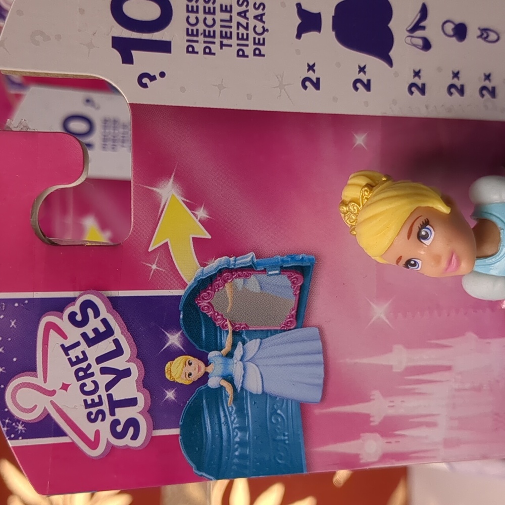 Disney princess fashion surprise - Picture 9 of 10
